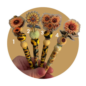 Floral bead pen